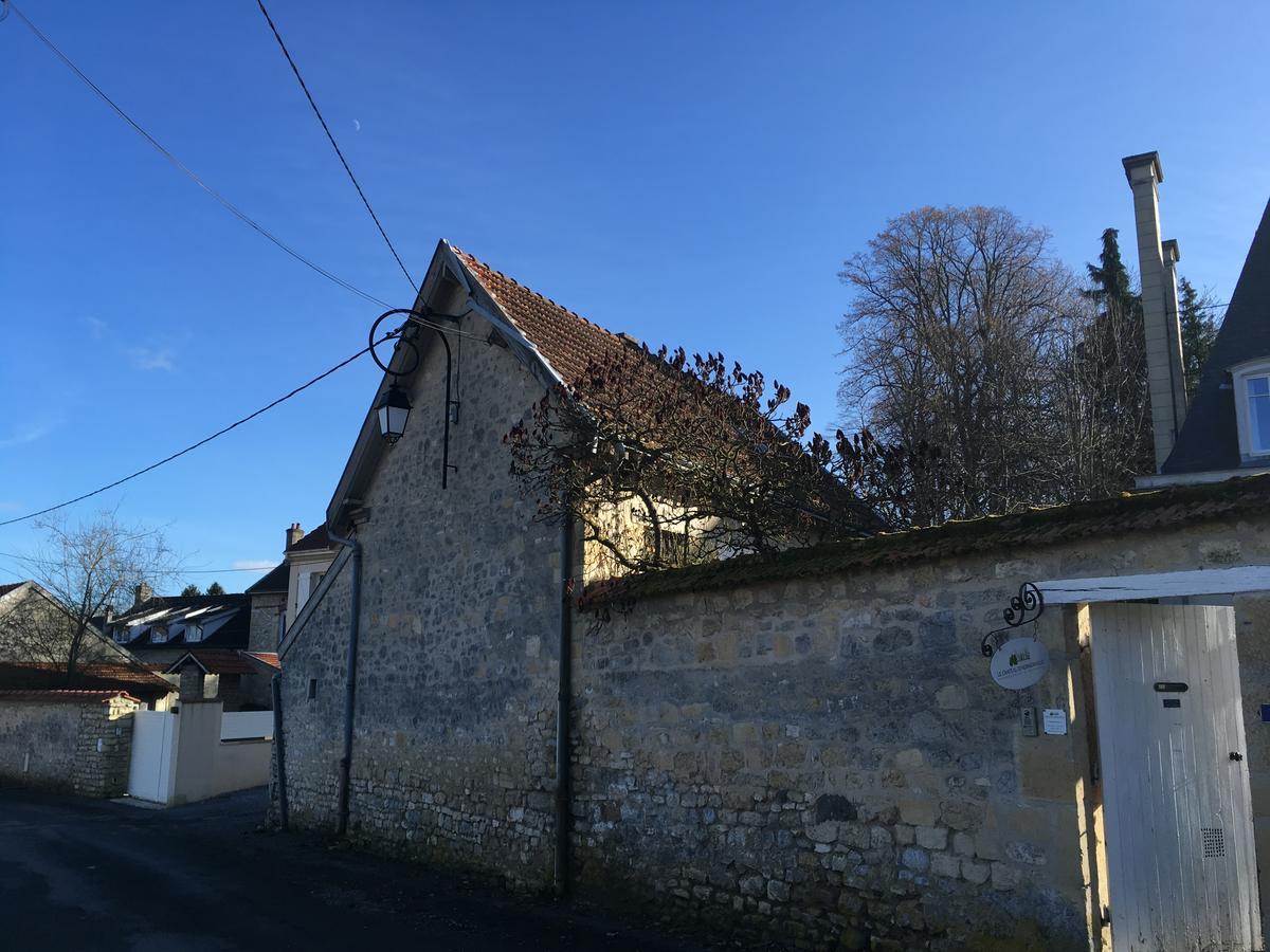Le Chateau D'Hermonville B&B / Chambres D'Hotes מראה חיצוני תמונה